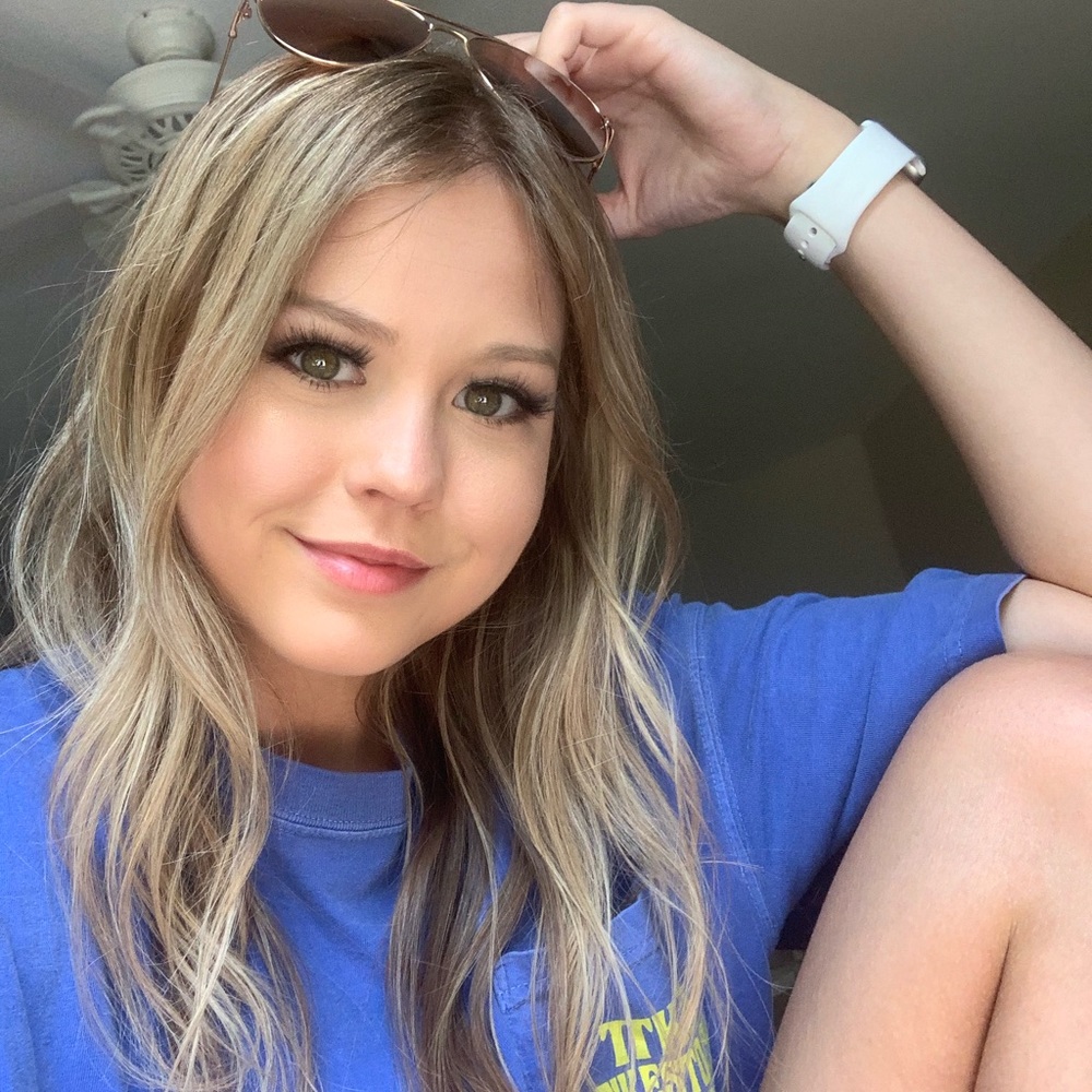 Meet your Posher, Lexi